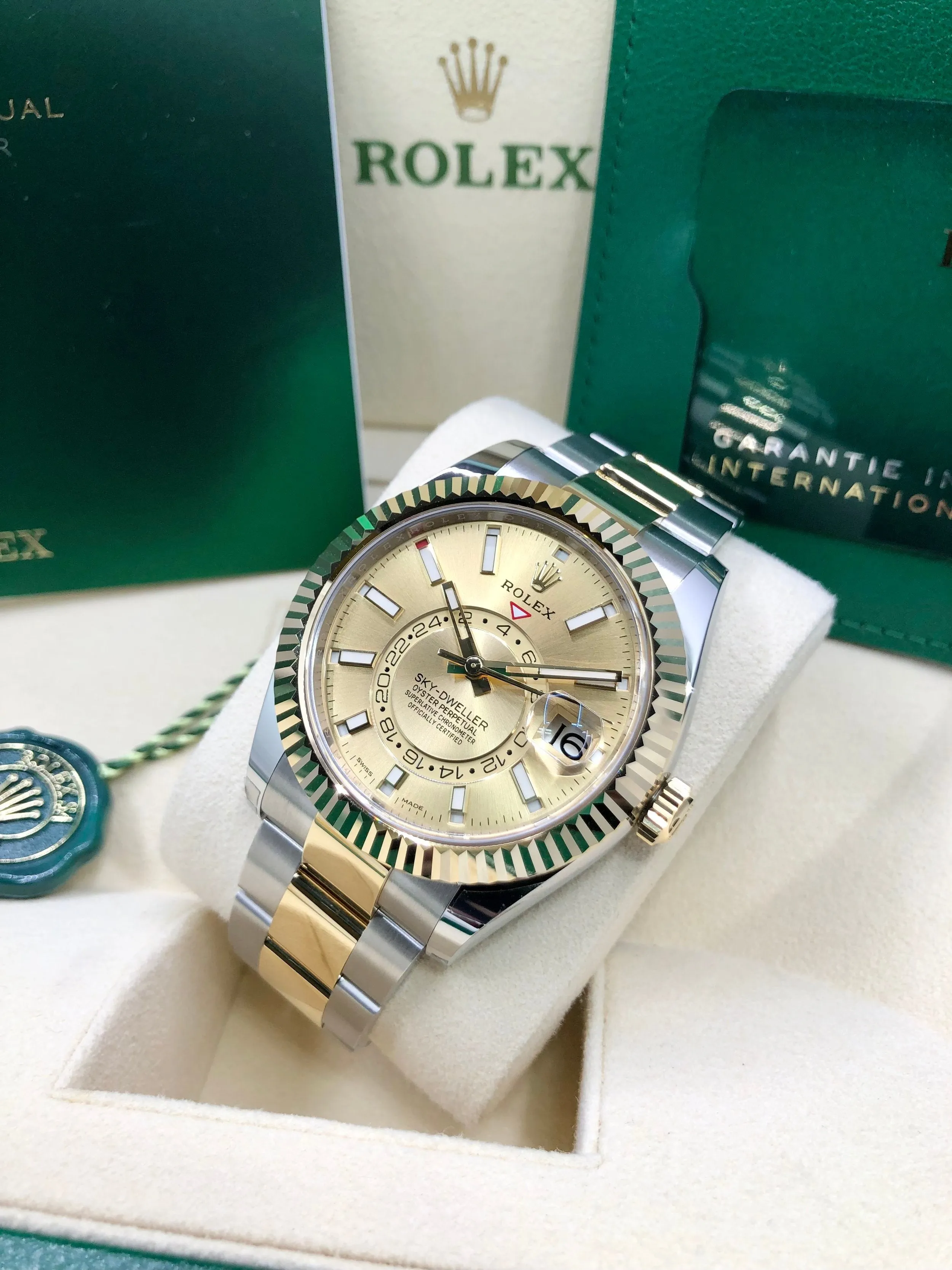 2022 Rolex Sky-Dweller 326933