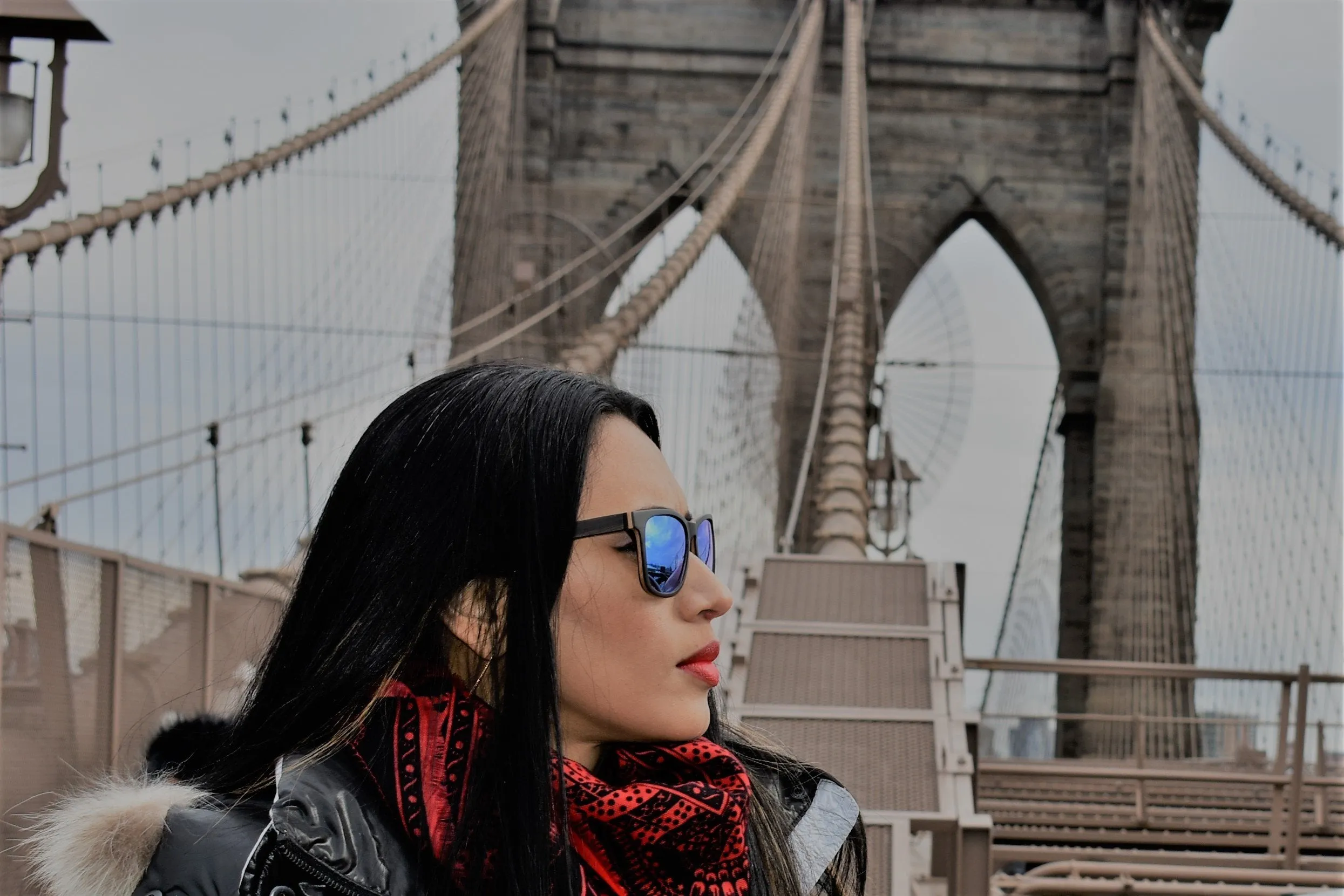 Black Sandalwood Classic Frame Sunglasses - Fino