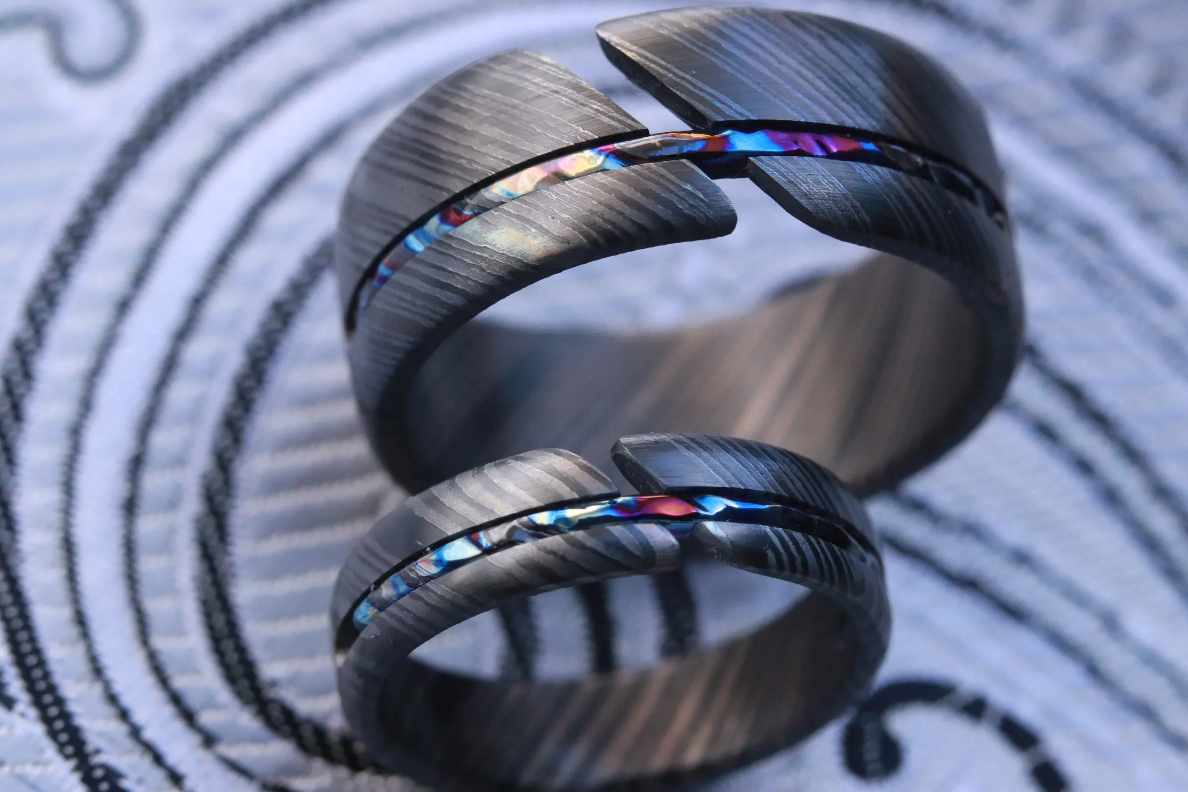Black ZrTi ring set x2 rings , timascus ring, mokuti ring, hypoallergenic jewelry, Zirconium inlay, mokuti ring