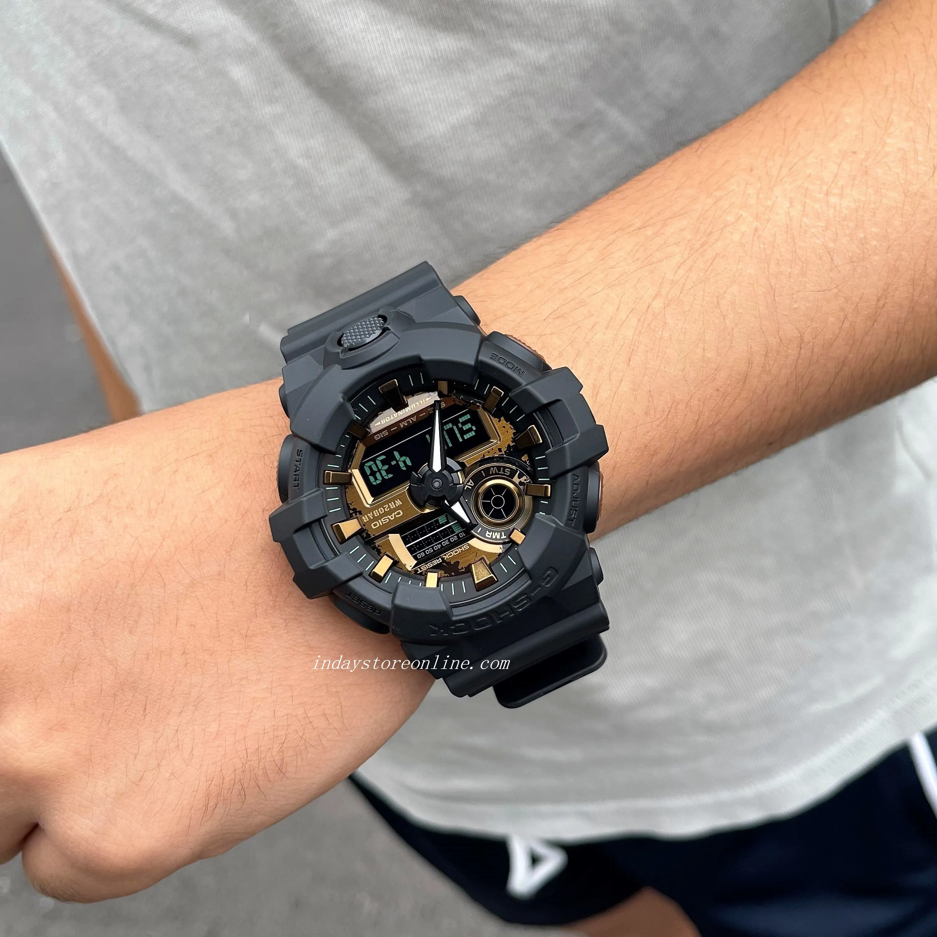 Casio G-Shock Men's Watch GA-700RC-1A Analog-Digital GA-700 Series Rusted Metal Design Neoclassic Black