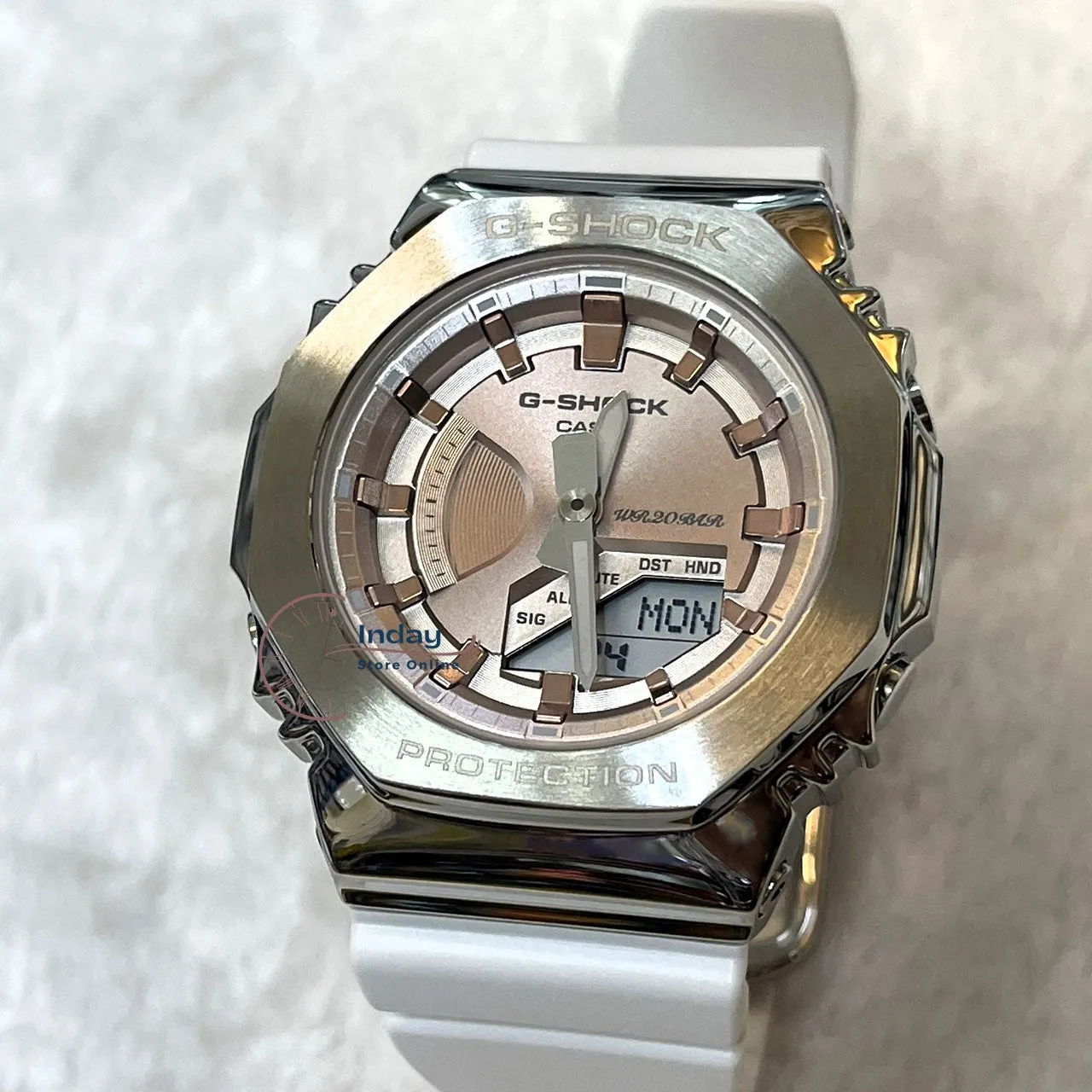 Casio G-Shock Women's Watch GM-S2100WS-7A Analog-Digital Seasonal Collection 2023 Shock Resistant Carbon Core Guard Structure Mineral Glass