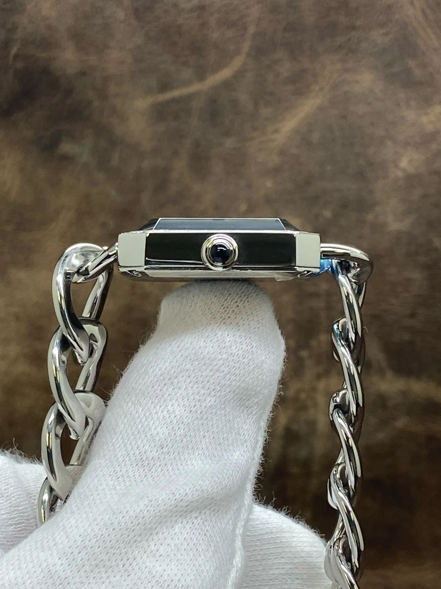 Chanel Premiere Gourmette Diamond Bezel H7020 Black-lacquered Dial Quartz Women's Watch