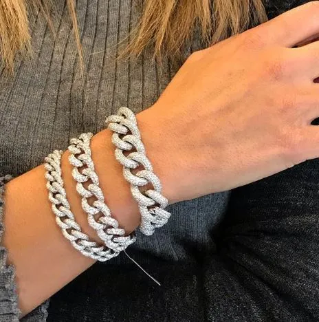 Connection Link Bracelet (Medium)