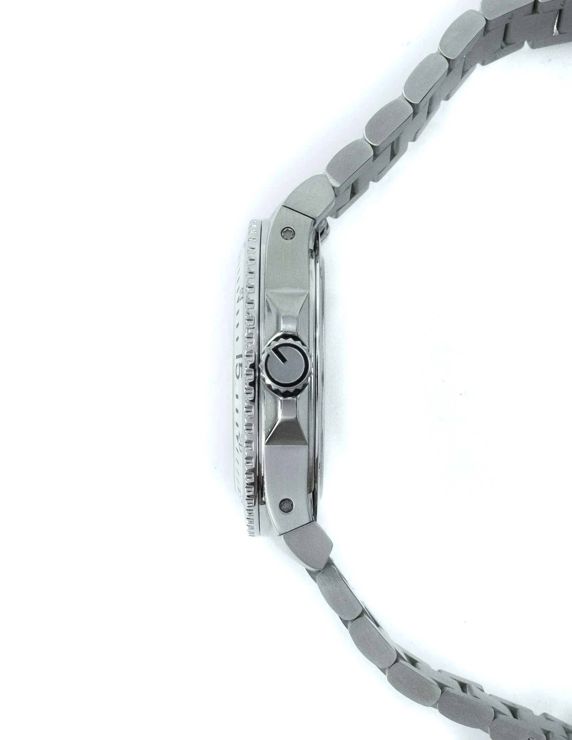 Gucci YA136302 Dive 40mm Stainless Steel Men's Watch
