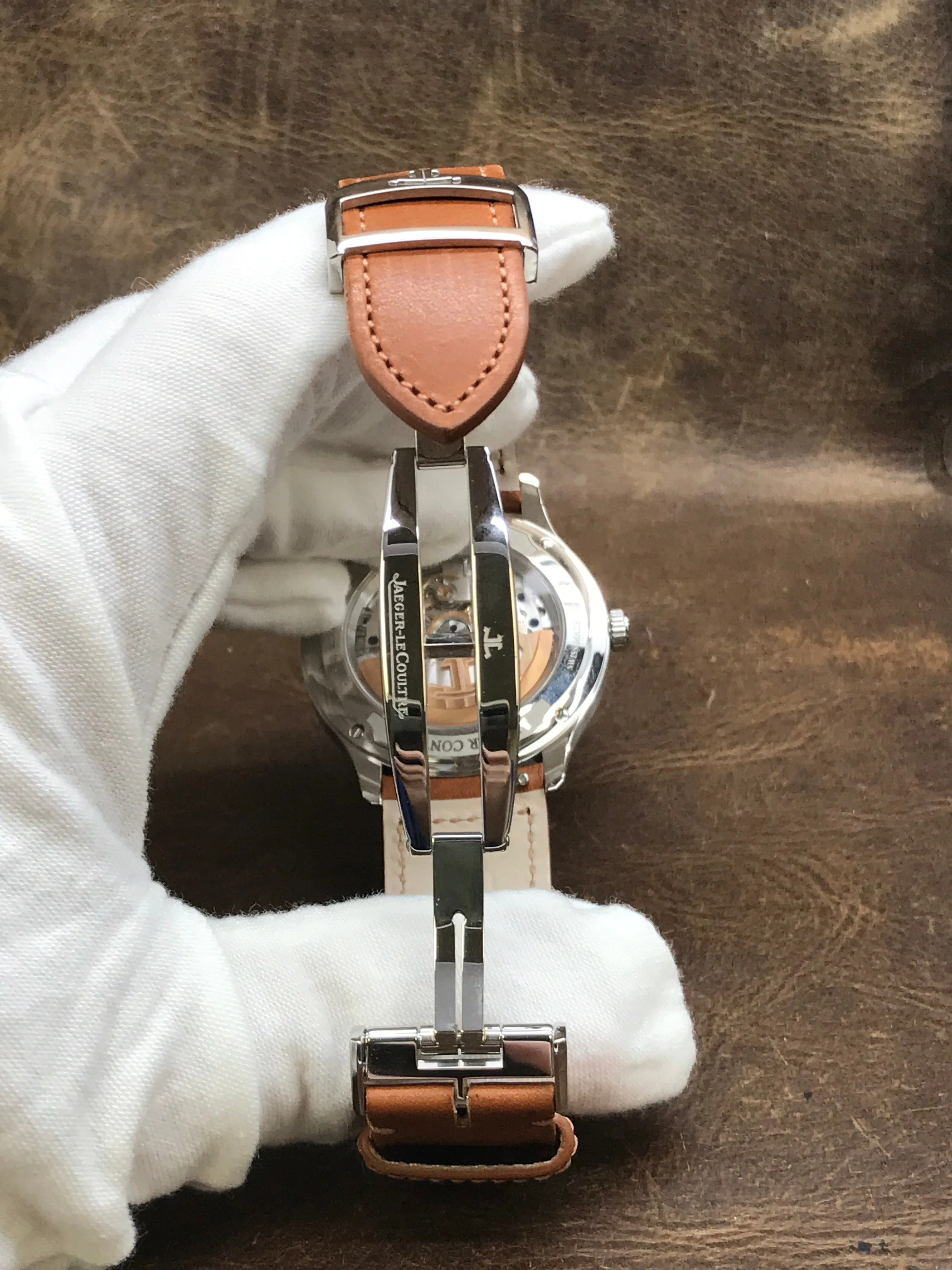 Jaeger-Lecoultre Master Control Date Q4018420 Silver Dial Automatic Men's Watch