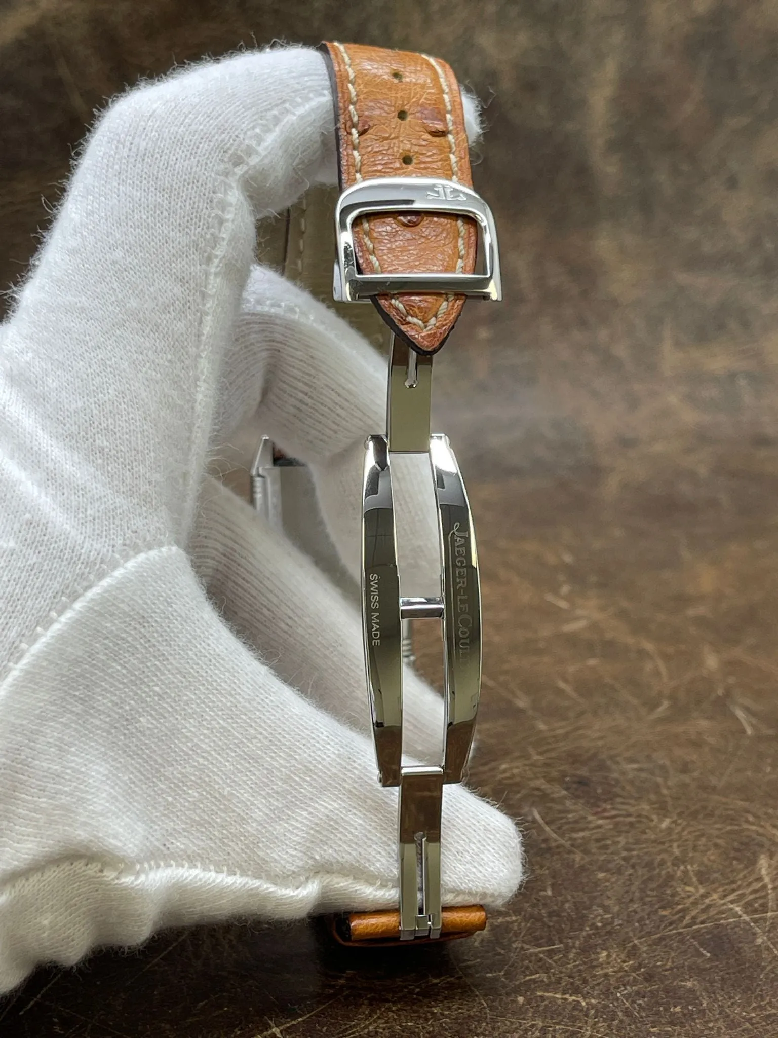 Jaeger-Lecoultre Reverso Classique 252.8.86 Silver Dial Manual Winding Watch