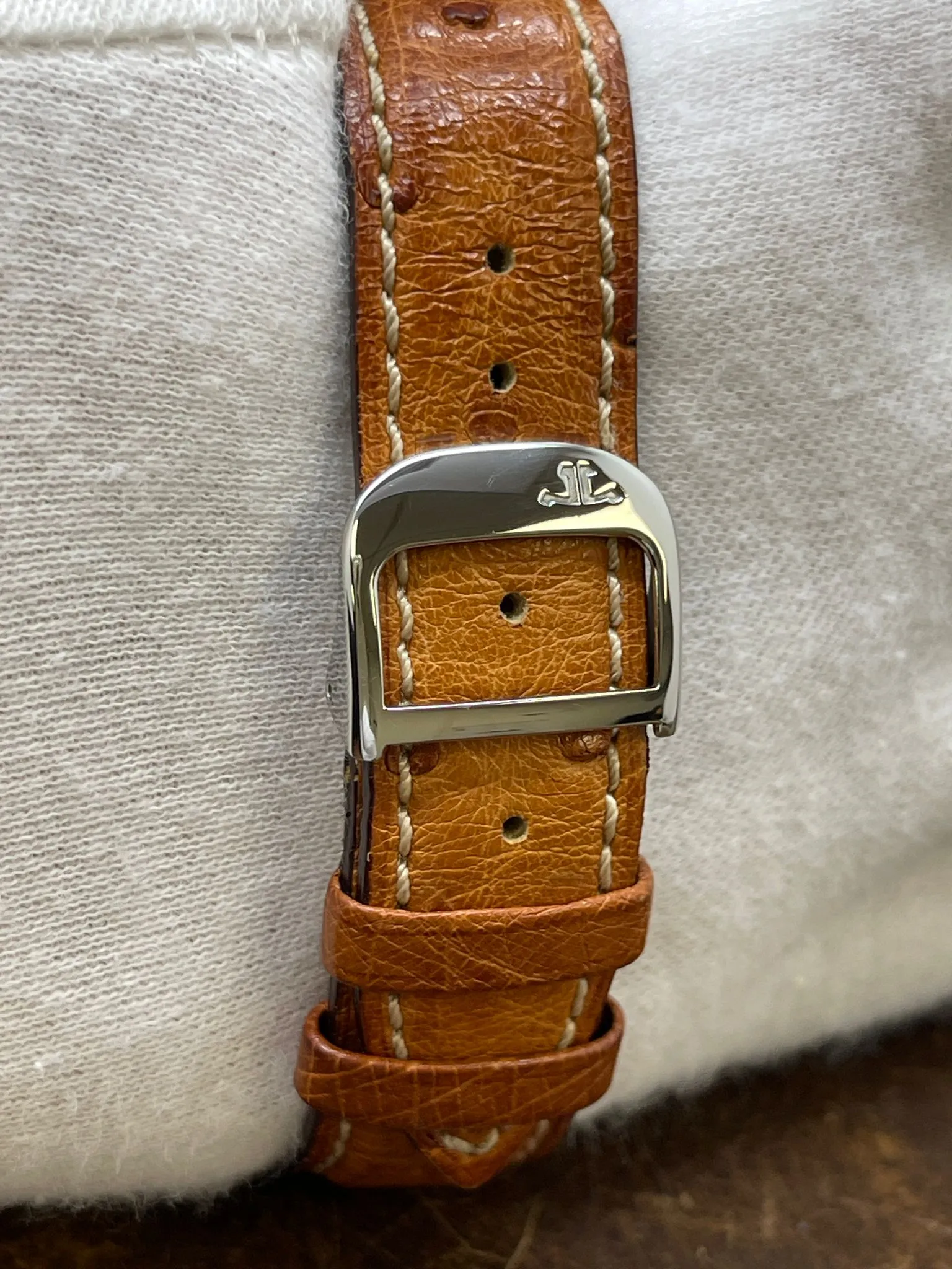 Jaeger-Lecoultre Reverso Classique 252.8.86 Silver Dial Manual Winding Watch