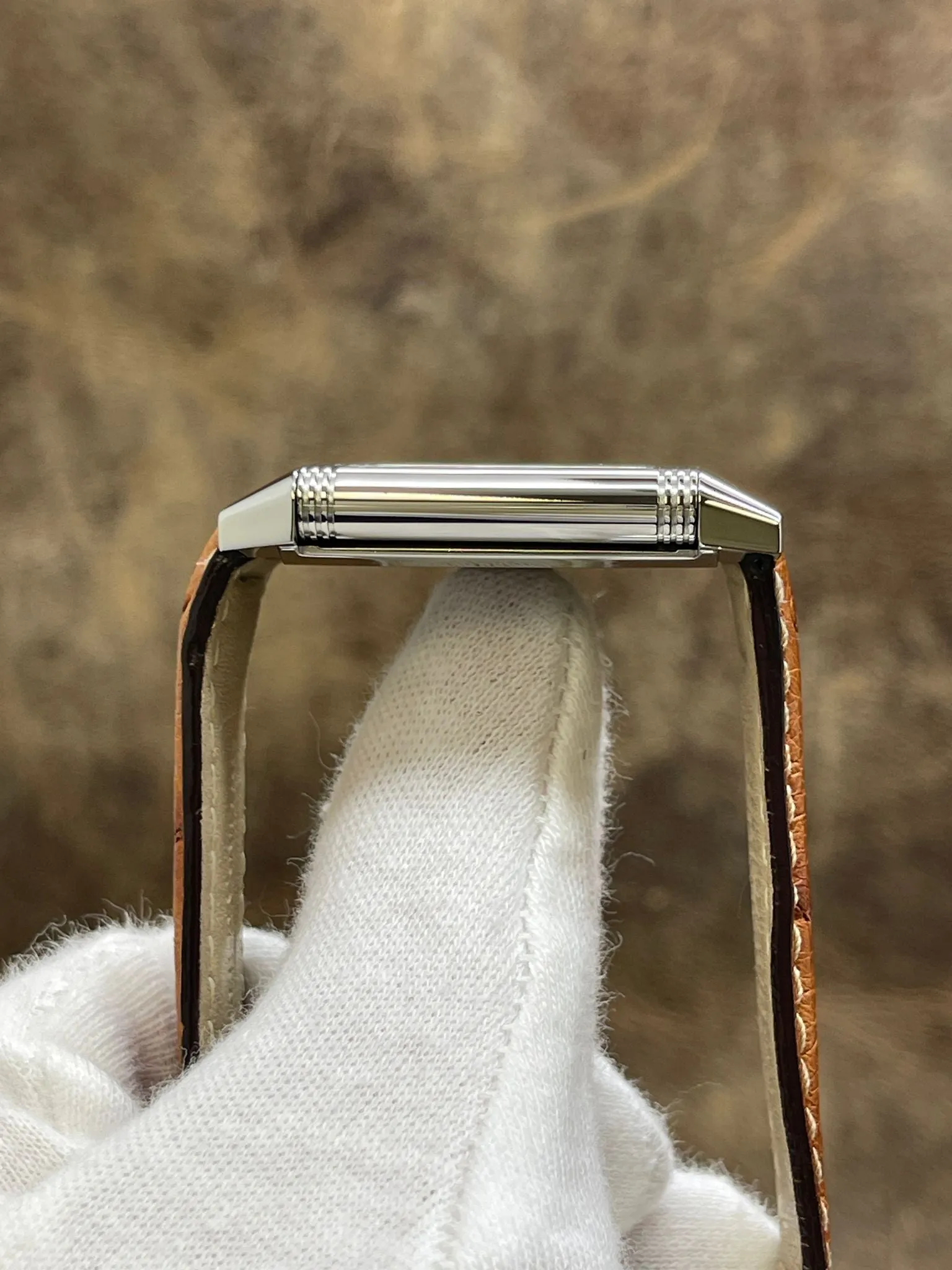 Jaeger-Lecoultre Reverso Classique 252.8.86 Silver Dial Manual Winding Watch
