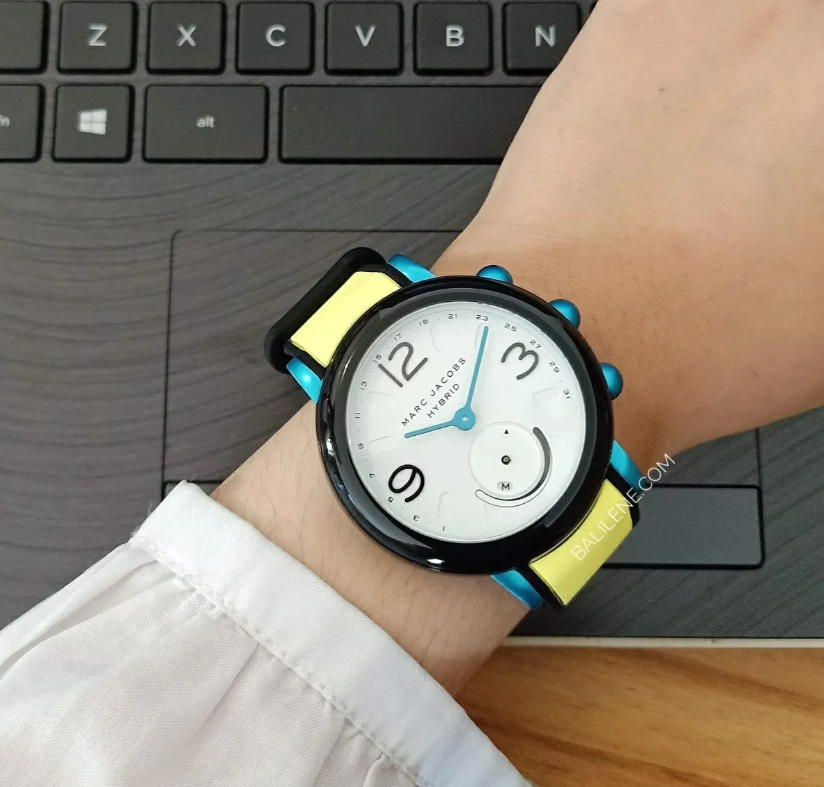 Marc Jacobs Mjt1007 Riley Hybrid Smartwatch Yellow