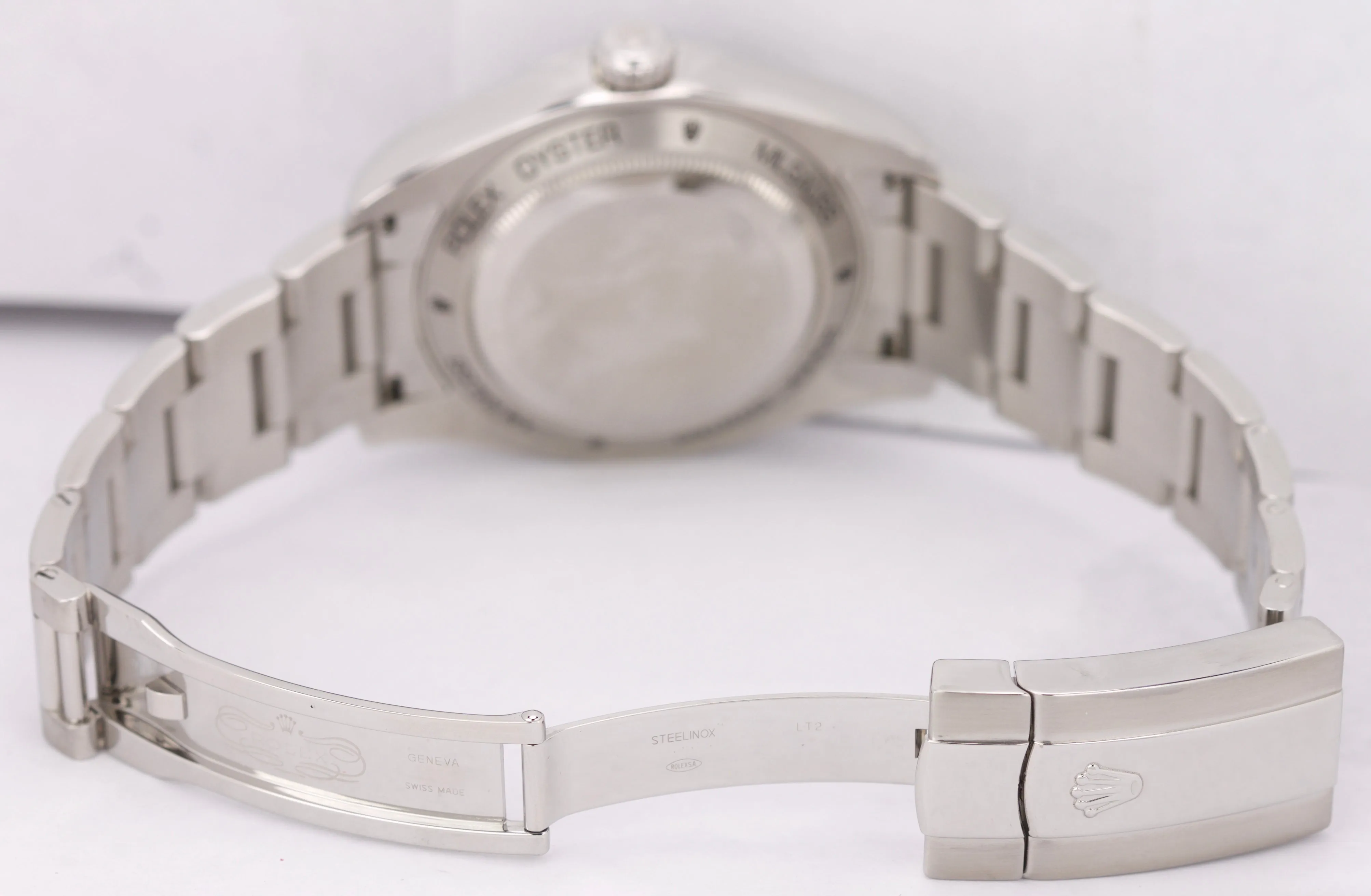 MINT Men's Rolex Milgauss 116400 Stainless Steel Black Anti-Magnetic 40mm Watch