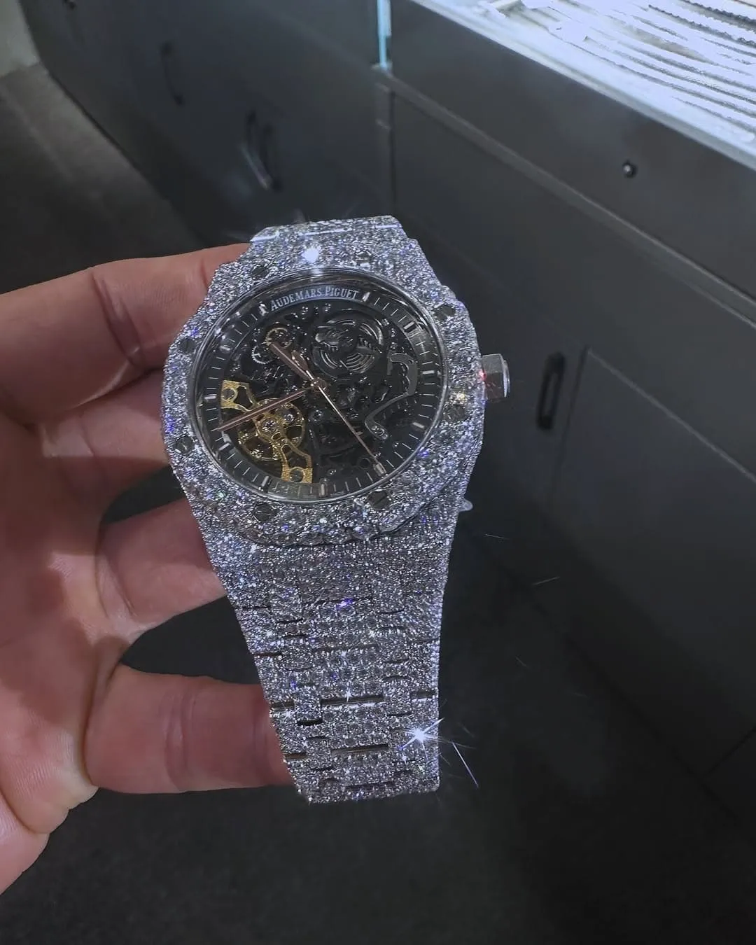 MOISSANITE AP WATCH | AUDEMARS PIGUET ROYALOAK BUSTDOWN Handmade | W 269