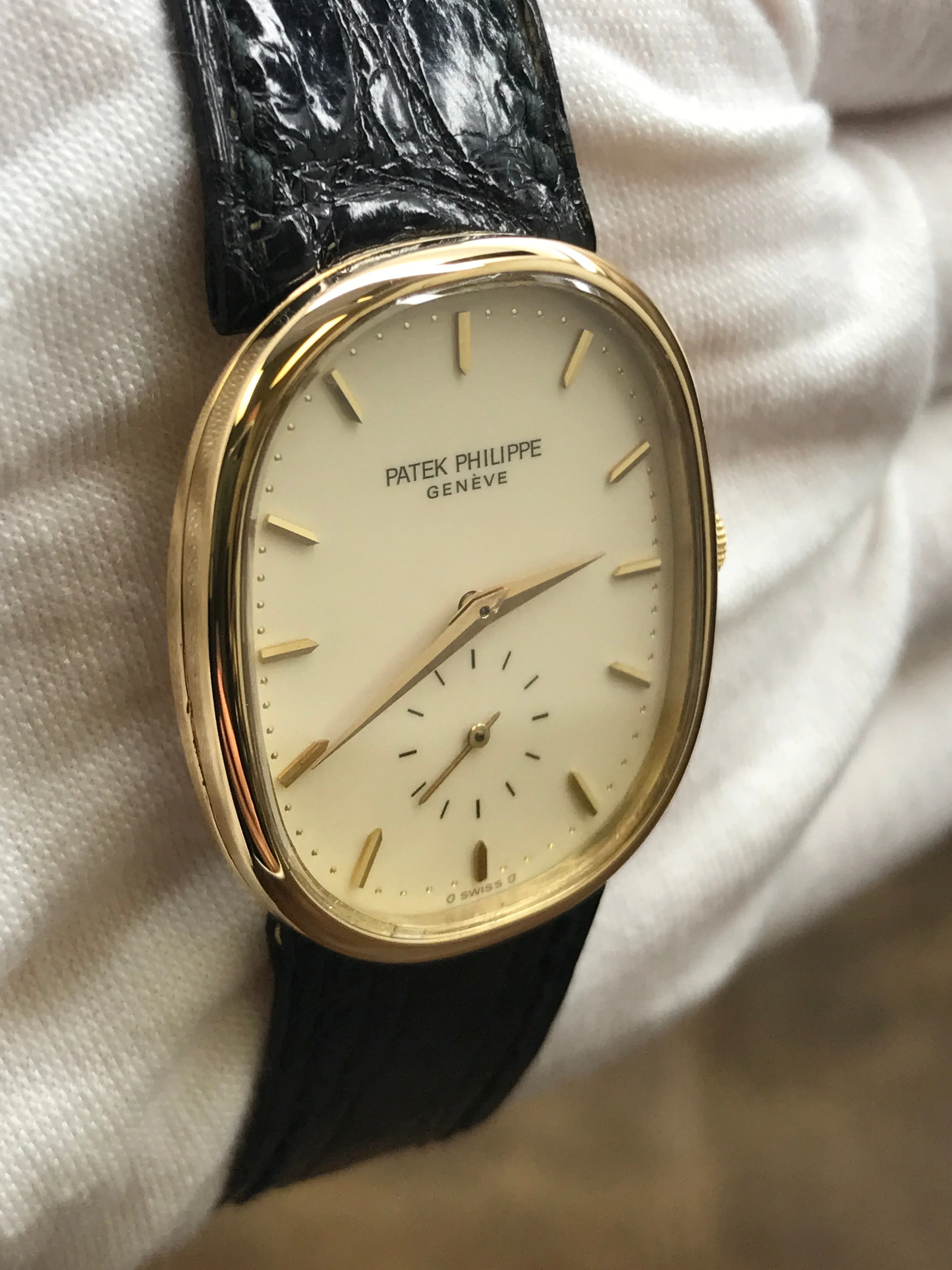 Patek Philippe Ellipse 3948 Ivory Dial Manual winding Men's Watch