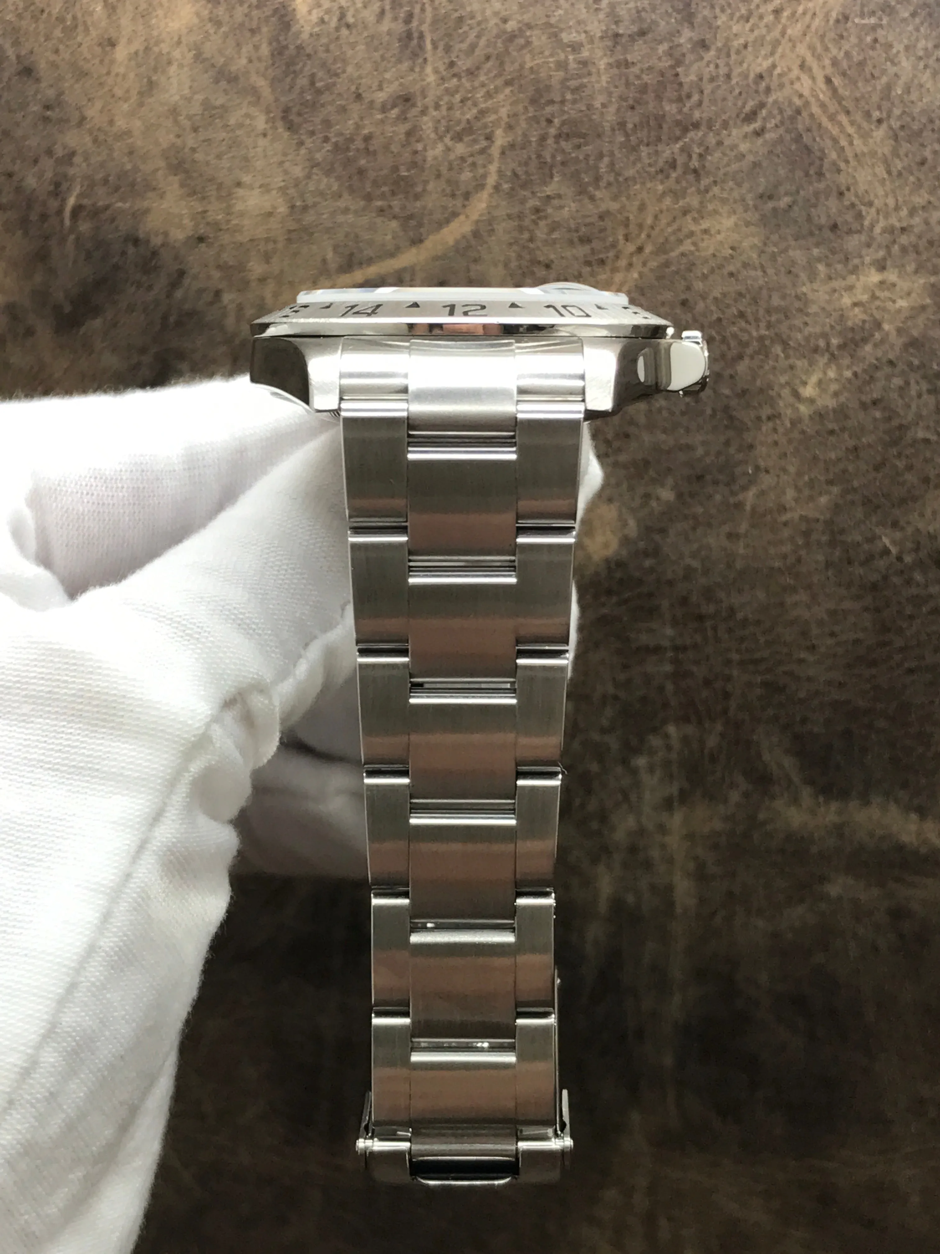 Rolex Explorer II F serial 16570 No Holes Black Dial Automatic Men's Watch