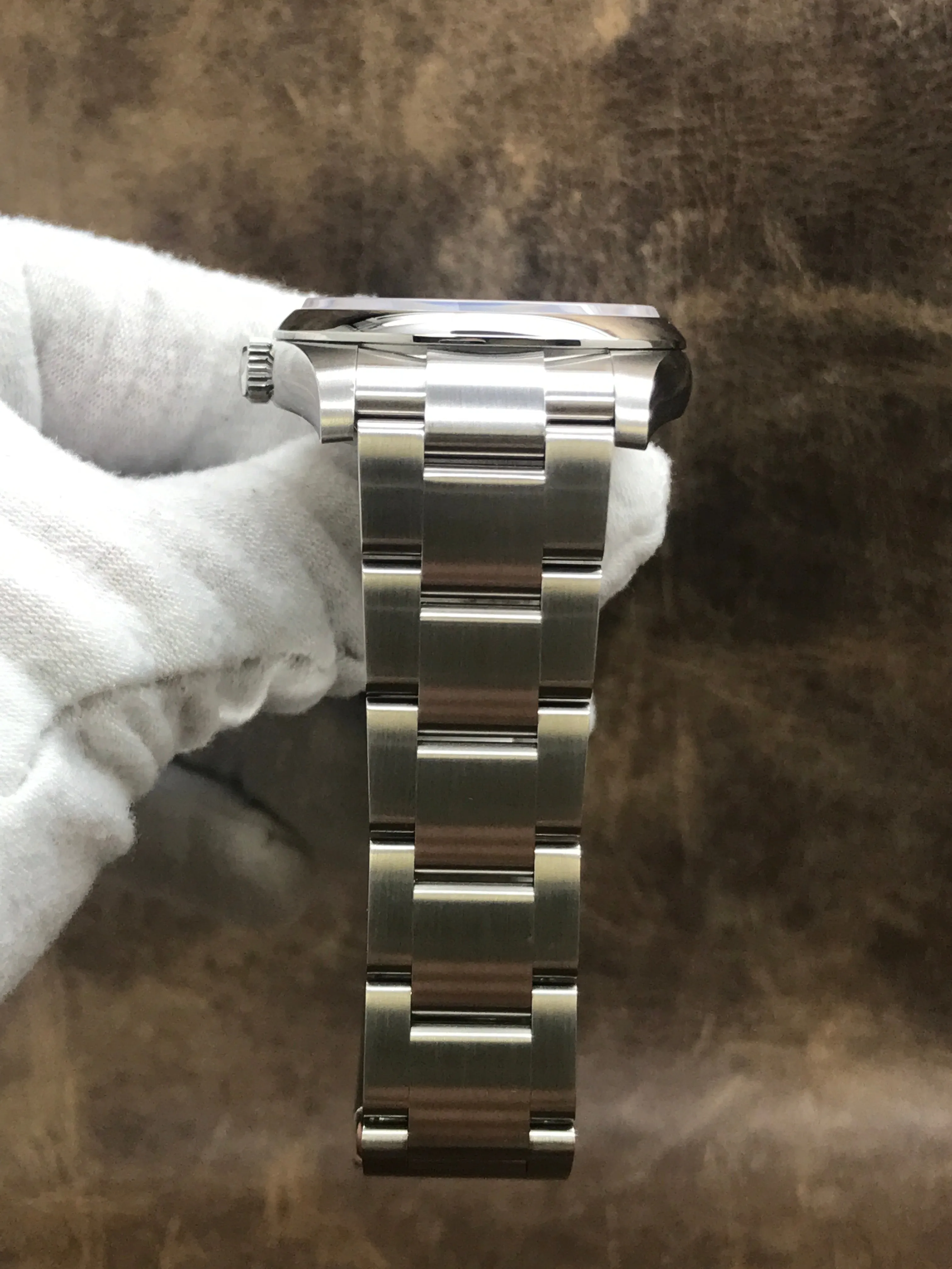 Rolex Oyster Perpetual 34mm 114200 Red Grape Dial Automatic Watch