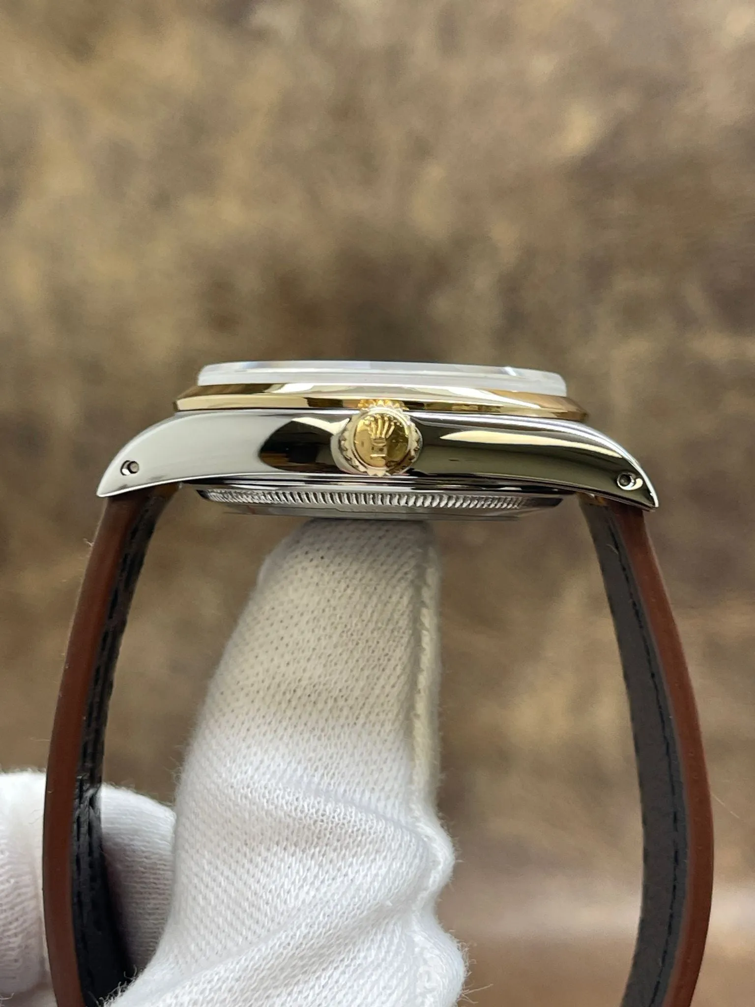 Rolex Oyster Perpetual 34mm 14203 Silver Dial Automatic Watch
