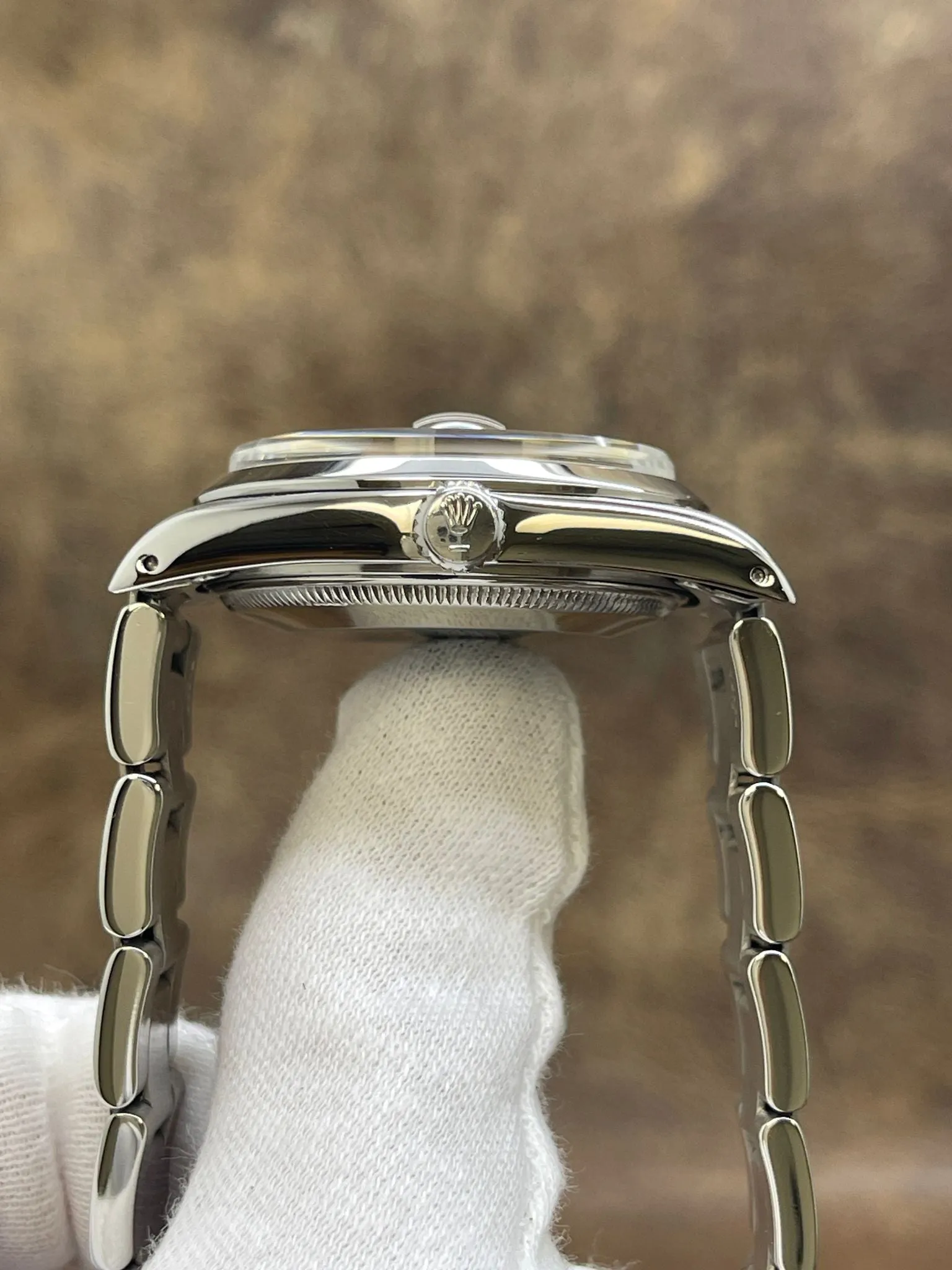 Rolex Oyster Perpetual Date 34mm 15000 Silver Dial Automatic Watch