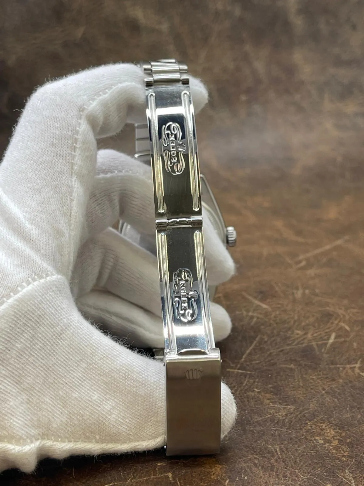 Rolex Oyster Perpetual Date 34mm 1501 Silver Dial Automatic Watch