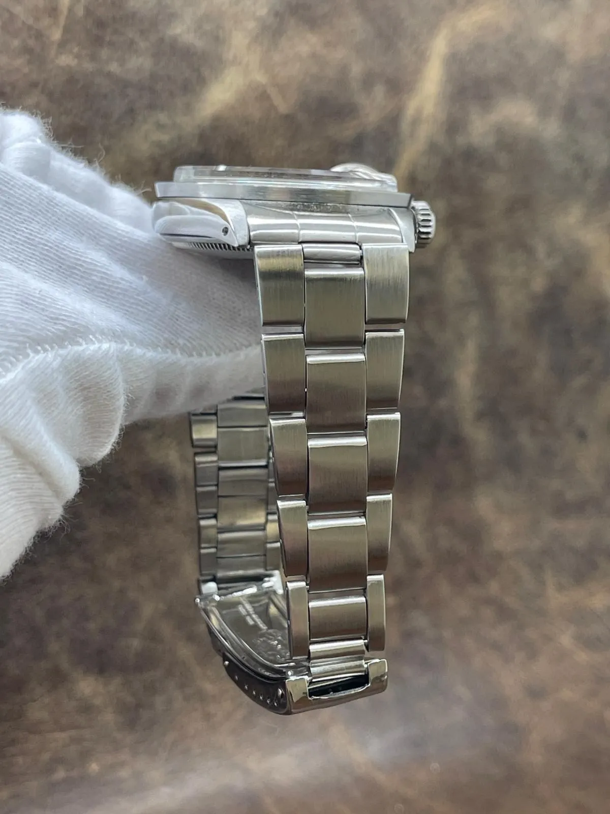 Rolex Oyster Perpetual Date 34mm 1501 Silver Dial Automatic Watch