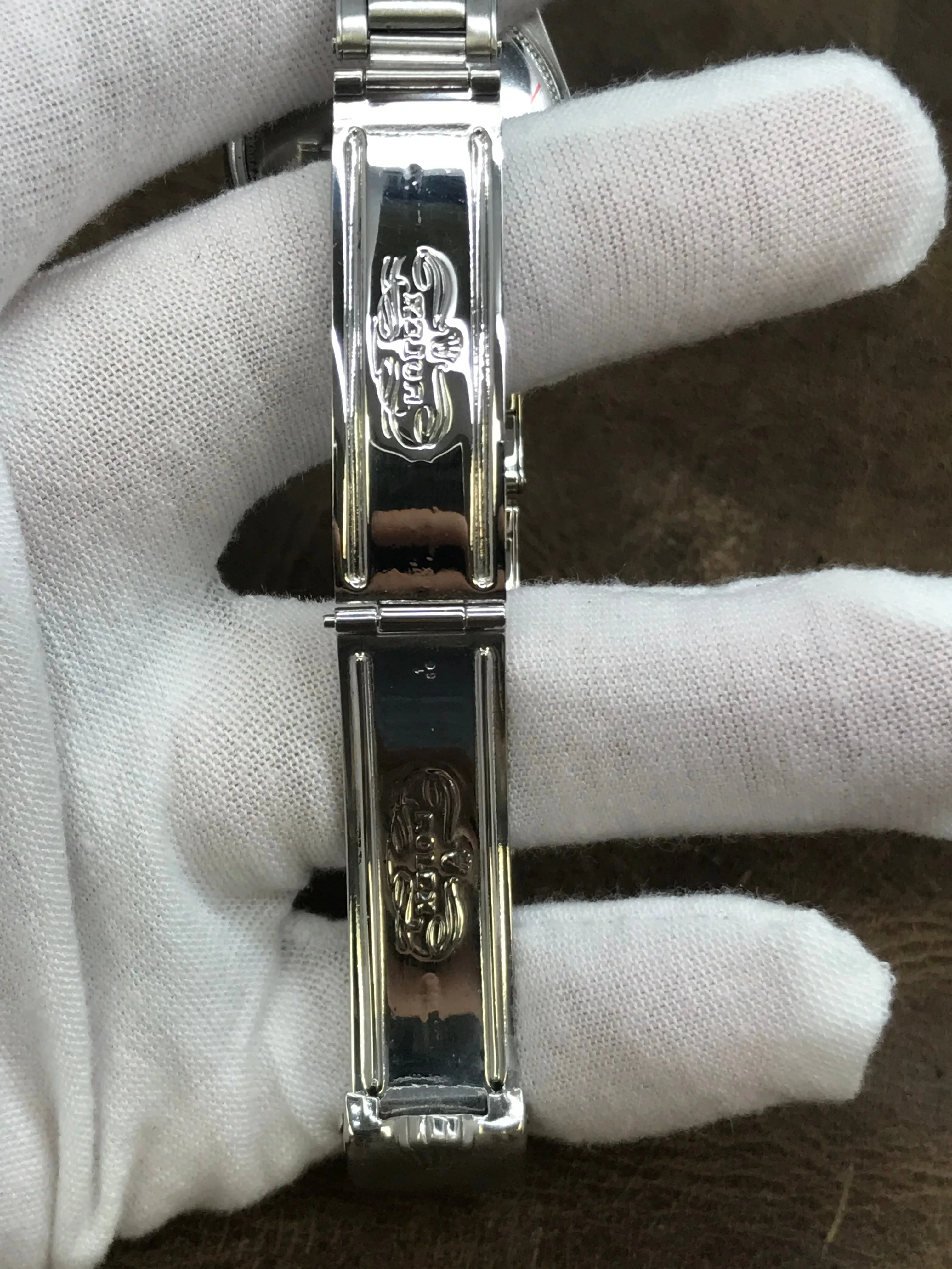 Rolex Oysterdate 6466 Silver Dial Manual winding Men's Watch