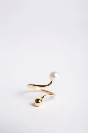 SOPHIE BILLE BRAHE | ISIS PEARL RING