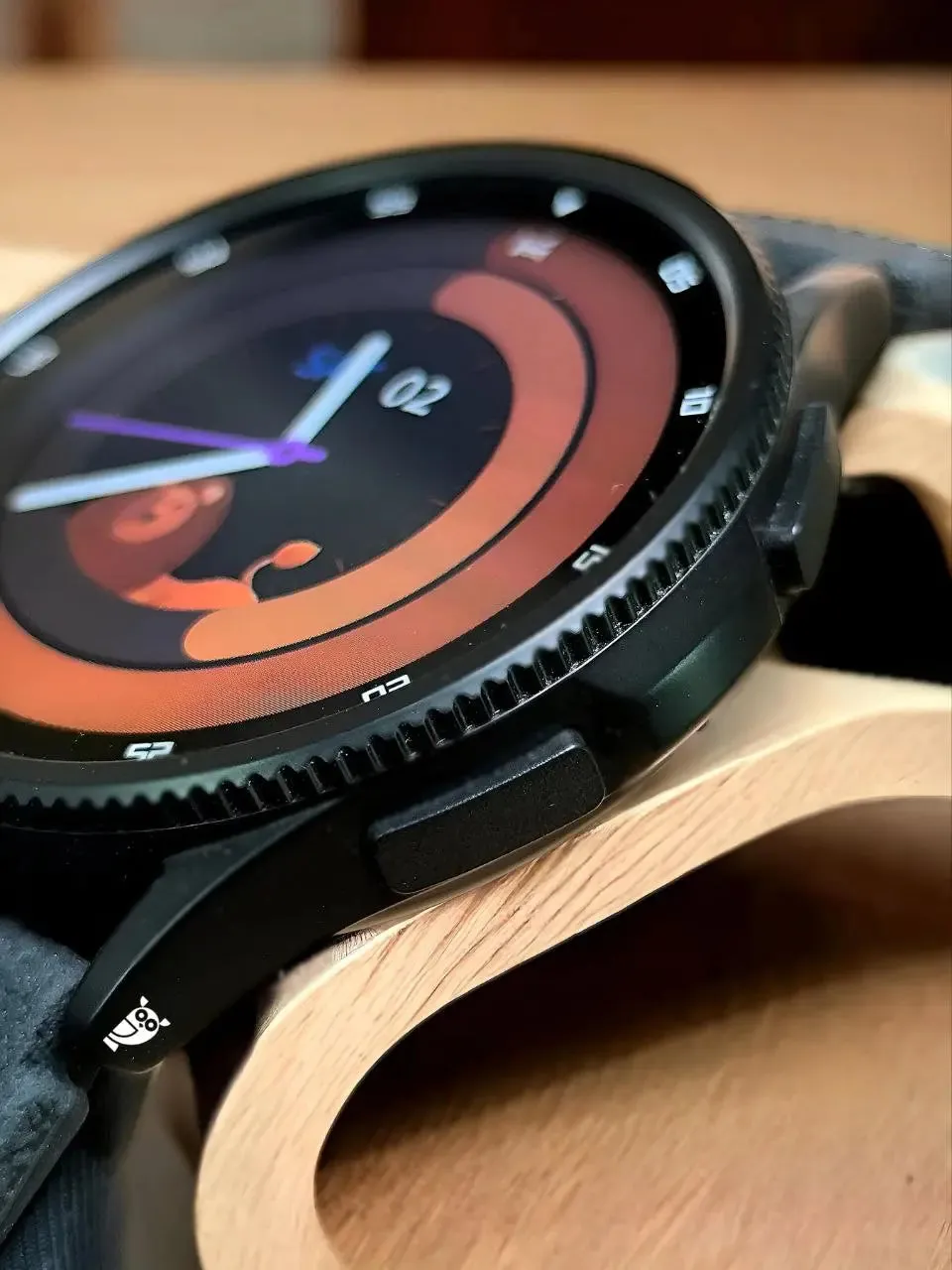 Stylish Samsung Galaxy Watch 6 Classic Smartwatch Unisex 1